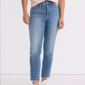 Madewell Tall Stovepipe Jeans in Ditmas Wash